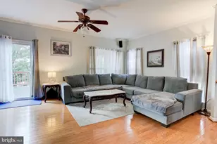 42715 Cool Breeze Square, Leesburg, VA 20176 - Photo 4