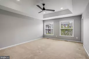 42274 Hampton Woods Terrace, Ashburn, VA 20148 - Photo 16