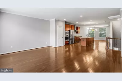 42274 Hampton Woods Terrace, Ashburn, VA 20148 - Photo 6