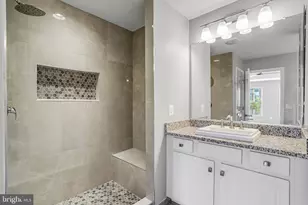 42274 Hampton Woods Terrace, Ashburn, VA 20148 - Photo 20