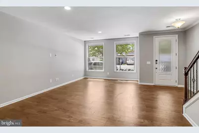 42274 Hampton Woods Terrace, Ashburn, VA 20148 - Photo 4