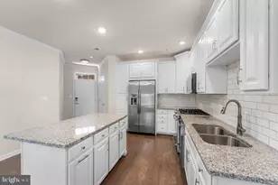 43021 Greggsville Chapel Ter, Ashburn, VA 20148 - Photo 4