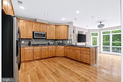 20374 Fallsway Terrace, Sterling, VA 20165 - Photo 12