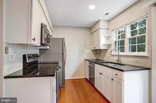 46775 Macaw Square, Sterling, VA 20164 - Photo 18