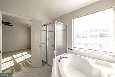 26139 Kennywood Square, Chantilly, VA 20152 - Photo 28