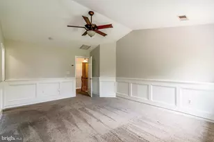 17292 Magic Mountain Dr, Round Hill, VA 20141 - Photo 4