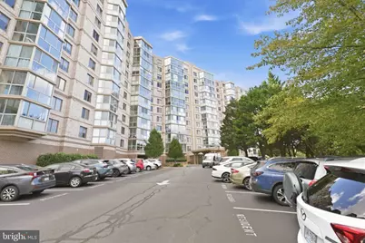 19385 Cypress Ridge Terrace #604, Leesburg, VA 20176 - Photo 24