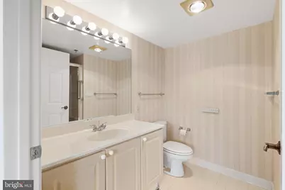 19385 Cypress Ridge Terrace #604, Leesburg, VA 20176 - Photo 20