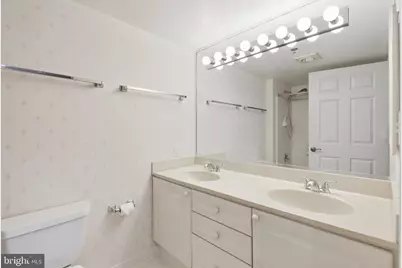 19385 Cypress Ridge Terrace #604, Leesburg, VA 20176 - Photo 16