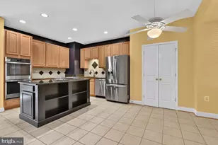660 Burnside Terrace SE, Leesburg, VA 20175 - Photo 10