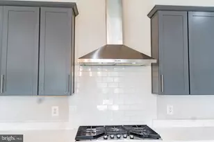 41914 Spring Air Dr, Brambleton, VA 20148 - Photo 16