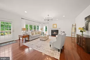 42080 Porch Light Dr, Aldie, VA 20105 - Photo 4