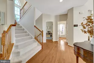 25270 Mastery Pl, Aldie, VA 20105 - Photo 14