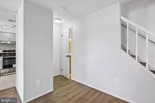 1006 Warwick Ct, Sterling, VA 20164 - Photo 18