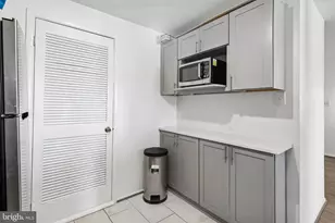 1006 Warwick Ct, Sterling, VA 20164 - Photo 14