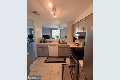 1006 Warwick Court #B, Sterling, VA 20164 - Photo 2