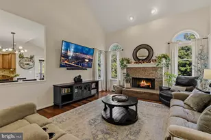 43738 Webster Ct, Ashburn, VA 20147 - Photo 10