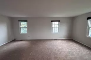 961 Holborn Ct, Sterling, VA 20164 - Photo 4