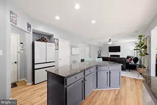 42939 Tippman Pl, Chantilly, VA 20152 - Photo 8