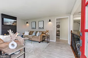 616 York Ln SE, Leesburg, VA 20175 - Photo 2