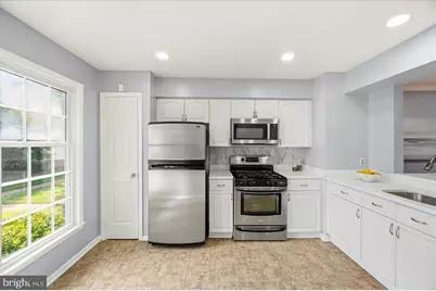 21140 Winding Brook Square, Ashburn, VA 20147 - Photo 6