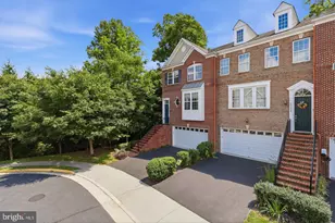 20200 Center Brook Square, Sterling, VA 20165 - Photo 2