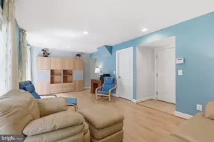 20200 Center Brook Square, Sterling, VA 20165 - Photo 26