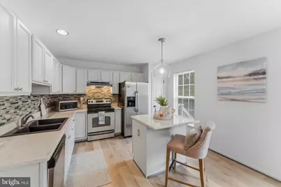 35872 Devon Park Square, Round Hill, VA 20141 - Photo 10