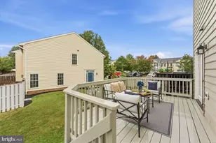 35872 Devon Park Square, Round Hill, VA 20141 - Photo 16