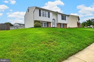110 N Garfield Rd, Sterling, VA 20164 - Photo 2