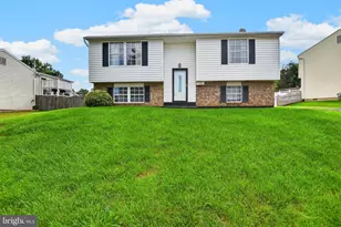 110 N Garfield Rd, Sterling, VA 20164 - Photo 1