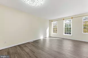 42838 Smallwood Terrace, Chantilly, VA 20152 - Photo 6