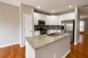 21002 Kittanning Ln, Ashburn, VA 20147 - Photo 2