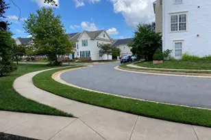 21002 Kittanning Ln, Ashburn, VA 20147 - Photo 36