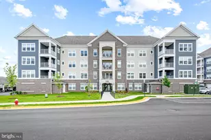 21894 Hawksbill High Cir, Sterling, VA 20164 - Photo 28