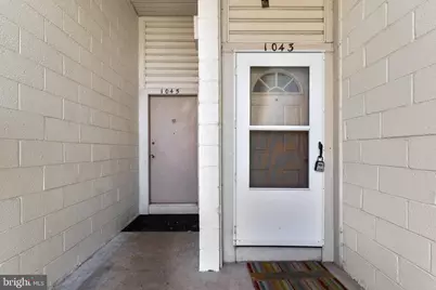 1043 Warwick Court, Sterling, VA 20164 - Photo 24