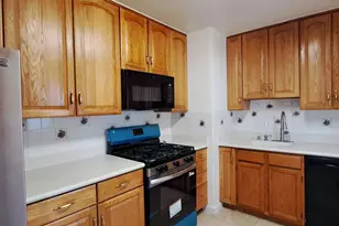 815 S Cypress Ct, Sterling, VA 20164 - Photo 22