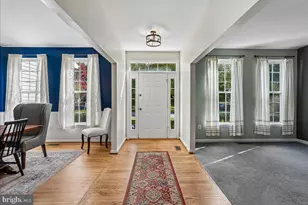 35812 Park Heights Cir, Round Hill, VA 20141 - Photo 4