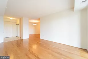 19355 Cypress Ridge Terrace, Leesburg, VA 20176 - Photo 22