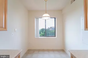 19355 Cypress Ridge Terrace, Leesburg, VA 20176 - Photo 32