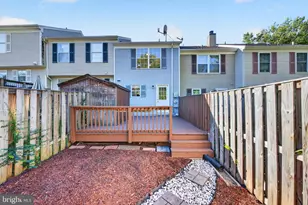 11 Wyatt Ct, Sterling, VA 20165 - Photo 24