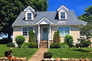 100 Marshall St, Middleburg, VA 20117 - Photo 1