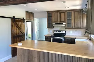 100 Marshall St, Middleburg, VA 20117 - Photo 4