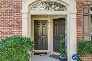 42119 Piebald Square, Aldie, VA 20105 - Photo 2