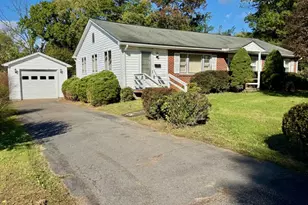 211 N 33 St, Purcellville, VA 20132 - Photo 6