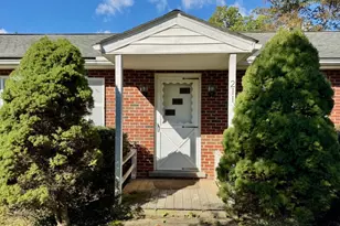 211 N 33 St, Purcellville, VA 20132 - Photo 12