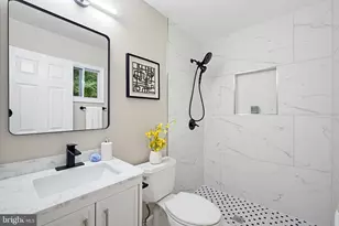 1112 S Dickenson Ave, Sterling, VA 20164 - Photo 28