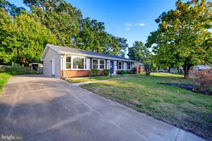 1112 S Dickenson Ave, Sterling, VA 20164 - Photo 4
