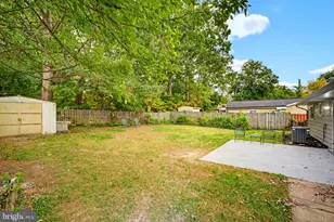 1112 S Dickenson Ave, Sterling, VA 20164 - Photo 6
