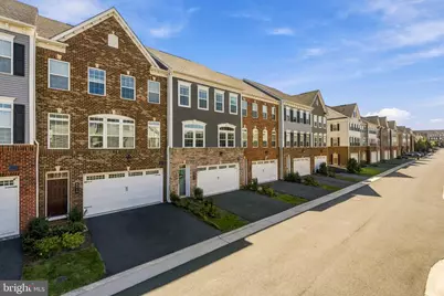 42717 Burbank Terrace, Sterling, VA 20166 - Photo 2